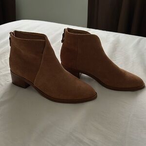 Soludos women’s brown wedge booties - Size 6